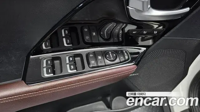 Kia Niro 2021 — Photo 23/32
