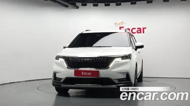 Kia Carnival 2023 — Фото 3/20