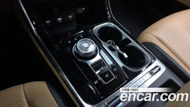 Kia Carnival 2023 — Фото 9/20