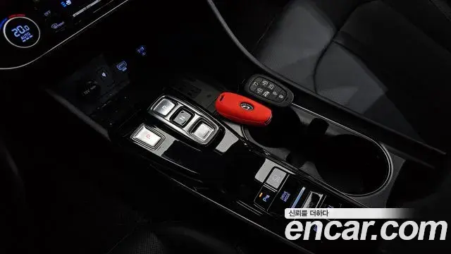 Hyundai Sonata 2021 — Фото 9/20