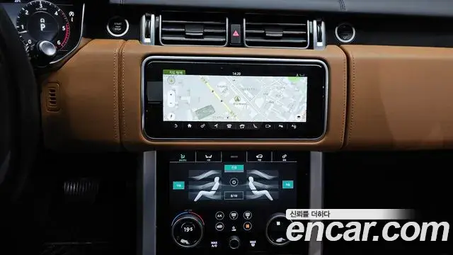 Land Rover Range Rover 2020 — ფოტო 25/44
