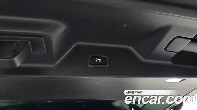 Land Rover Range Rover 2020 — ფოტო 16/44