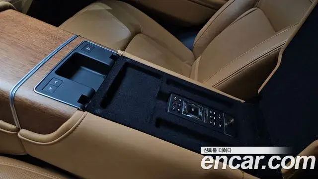 Land Rover Range Rover 2020 — ფოტო 33/44
