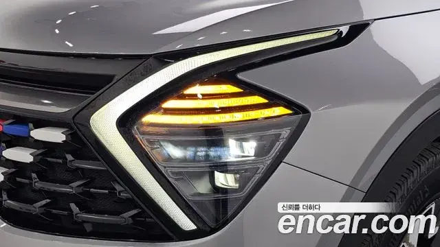Kia Sportage 2022 — Photo 9/38