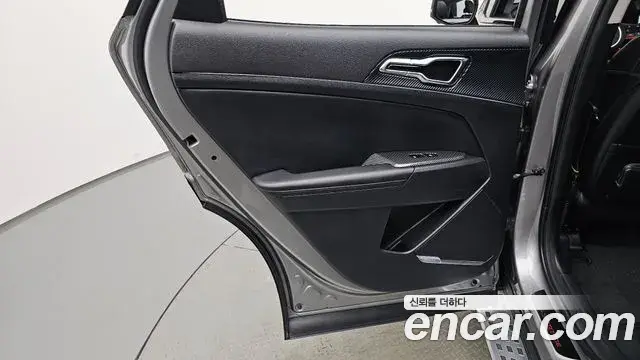 Kia Sportage 2022 — Photo 3/38