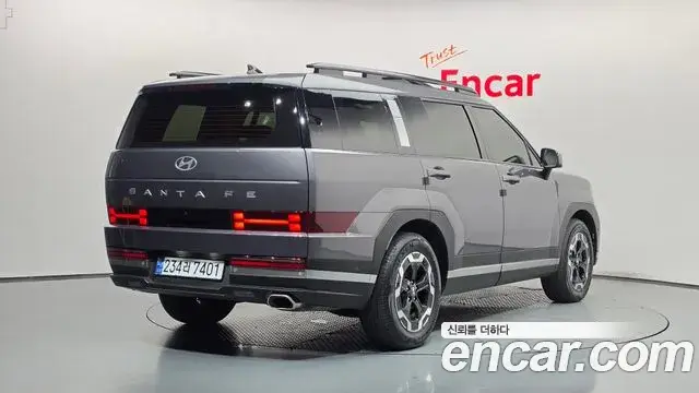 Hyundai Santa Fe 2023 — Фото 2/20