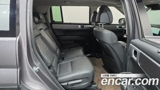 Hyundai Santa Fe 2023 — Фото 11/20