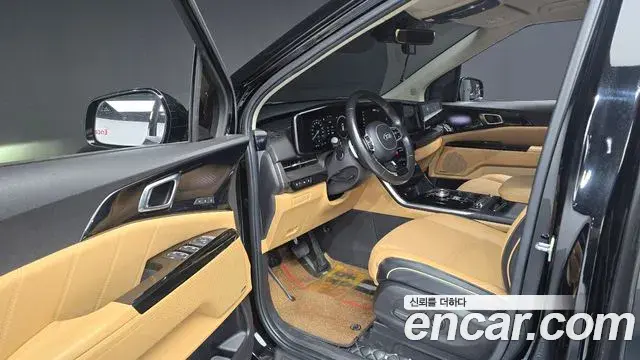 Kia Carnival 2021 — Фото 10/20