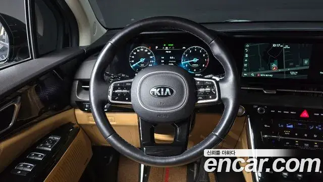 Kia Carnival 2021 — Фото 13/20