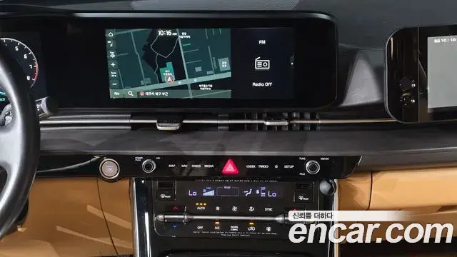 Kia Carnival 2021 — Фото 17/20