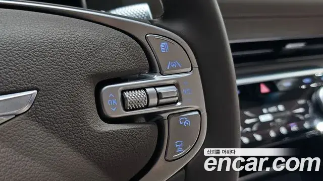 Genesis GV80 2023 — Фото 15/20