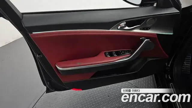 Kia Stinger 2018 — Photo 15/30