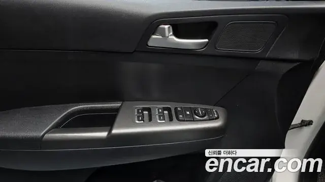 Kia Sportage The Bold 2018 — Фото 17/20