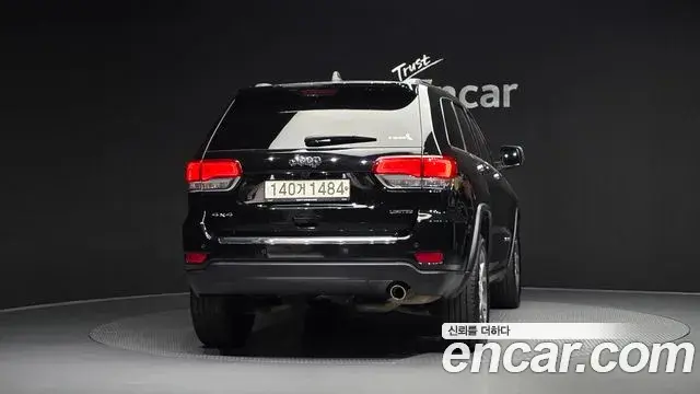 Jeep Grand Cherokee 2021 — Photo 4/20