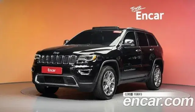 Jeep Grand Cherokee 2021 — Photo 1/20