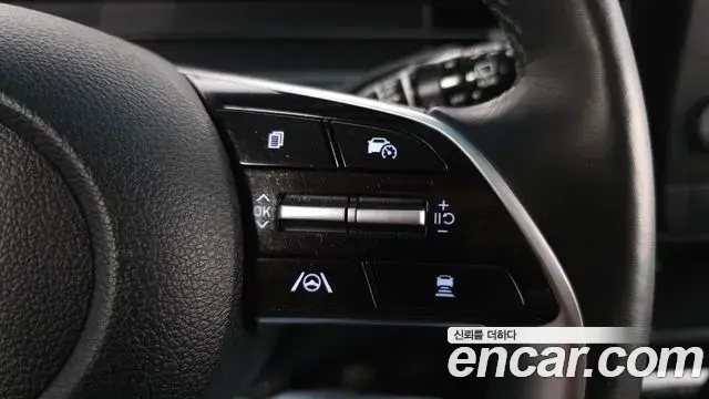 Hyundai Staria 2022 — Фото 17/20