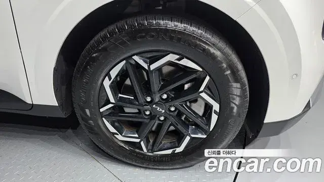 Kia Carnival 2024 — Photo 5/20