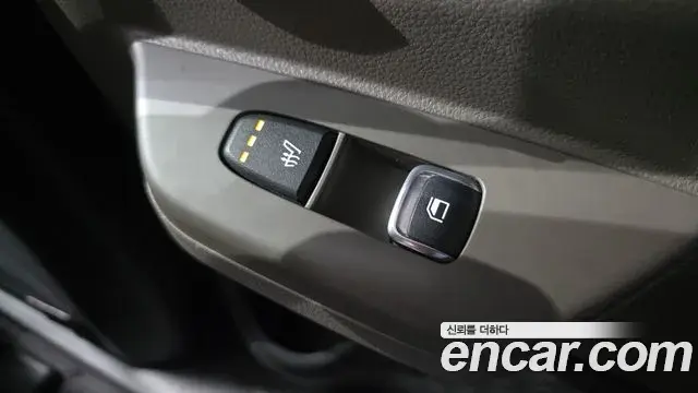 Kia Carnival 2024 — Photo 18/20