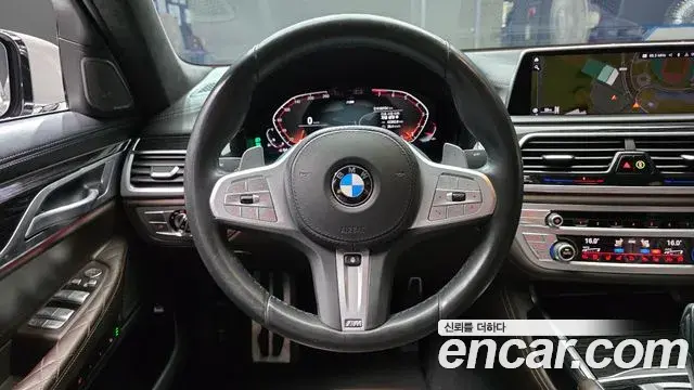 BMW 7 Series 2020 — Фото 14/20