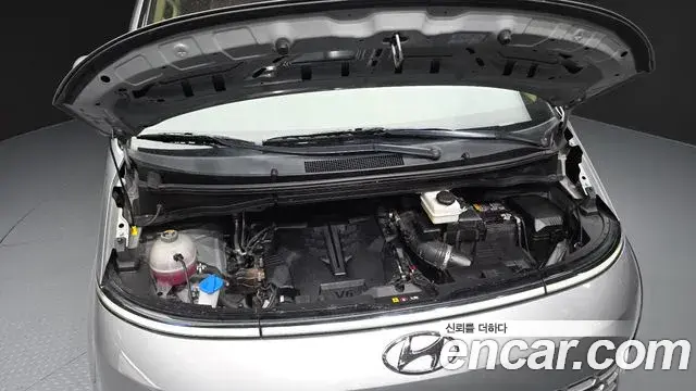 Hyundai Staria 2021 — Фото 6/20