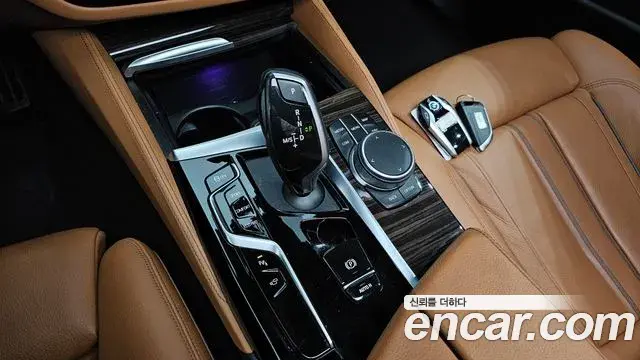 BMW 5 Series 2021 — Фото 9/20