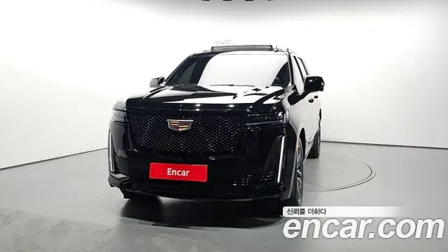 Cadillac Escalade 2023 — Photo 8/39
