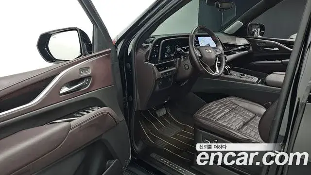 Cadillac Escalade 2023 — Photo 15/39