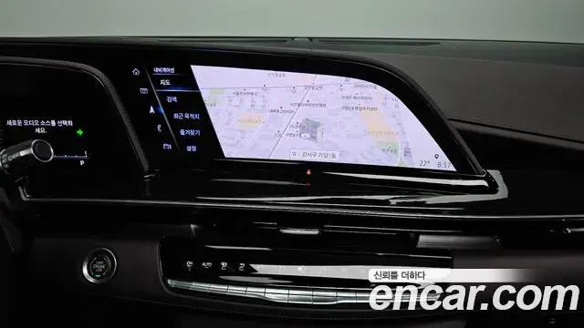 Cadillac Escalade 2023 — Photo 27/39