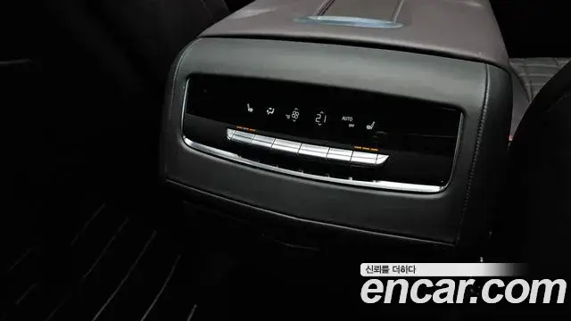 Cadillac Escalade 2023 — Photo 25/39