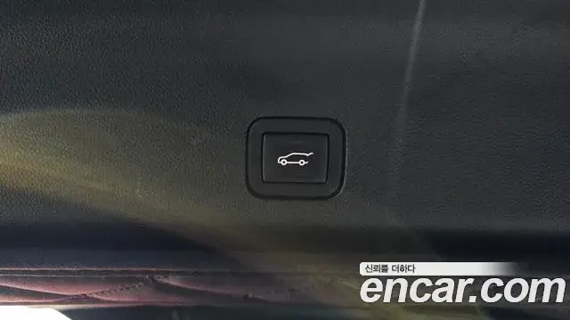 Cadillac Escalade 2023 — Photo 10/39