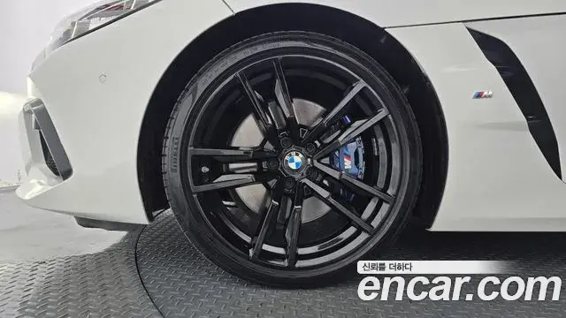 BMW Z4 2020 — ფოტო 4/20