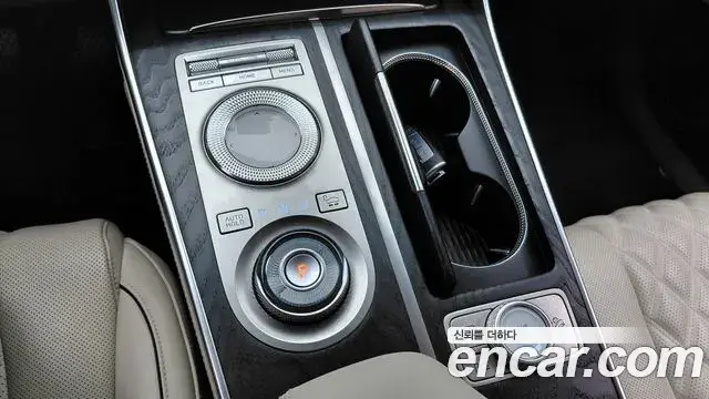 Genesis GV80 2021 — Photo 9/20
