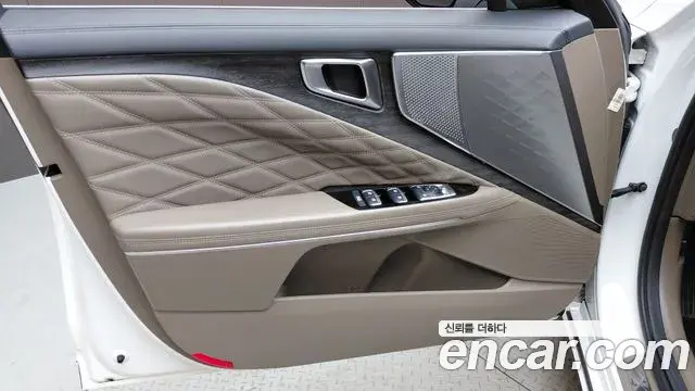 Kia K8 2021 — Şəkil 29/35