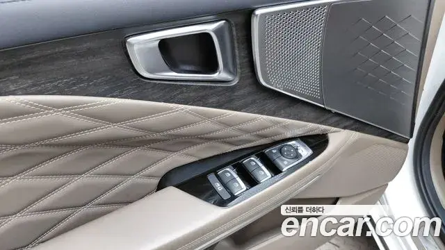 Kia K8 2021 — Şəkil 14/35