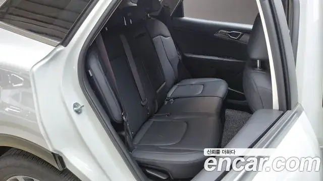 Kia Sportage 2024 — Фото 11/20