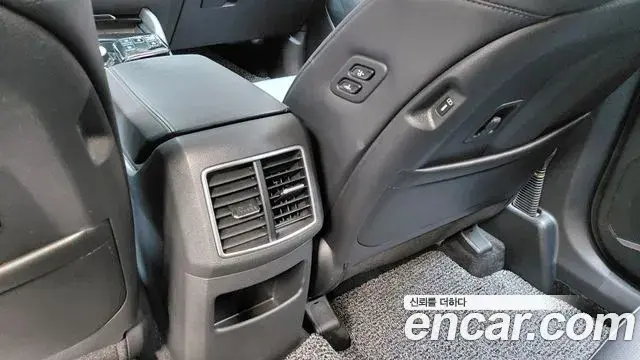 Kia Sportage 2024 — Фото 19/20