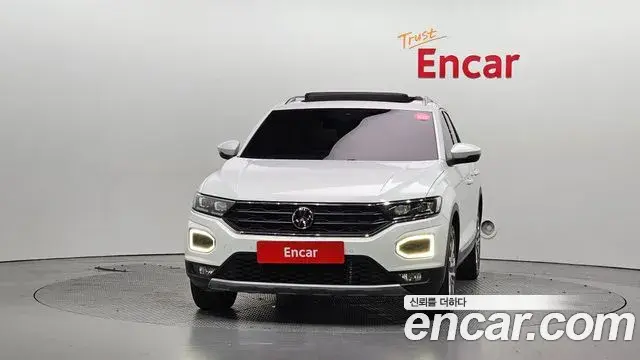 Volkswagen T-Roc 2021 — ფოტო 20/30