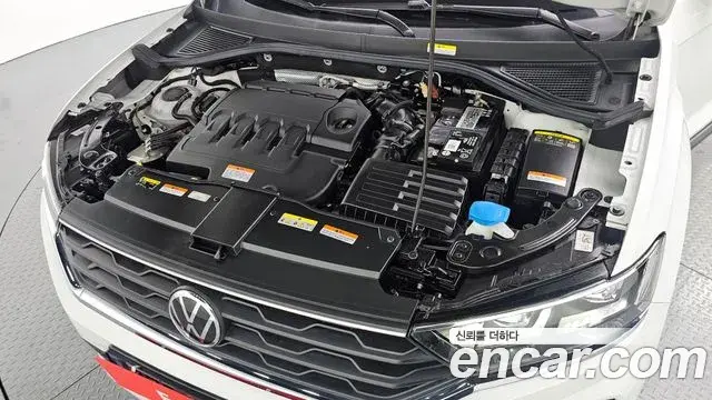 Volkswagen T-Roc 2021 — ფოტო 26/30