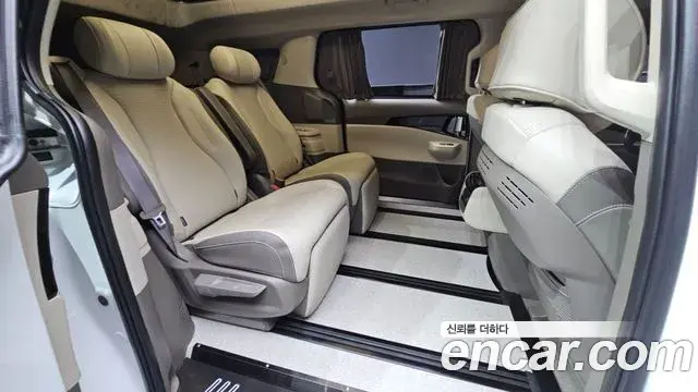 Kia Carnival 2025 — ფოტო 35/37