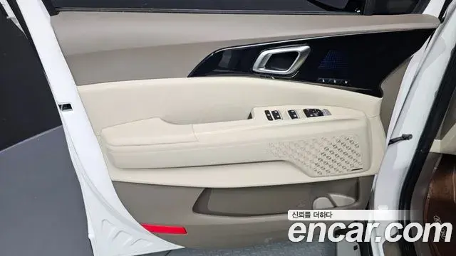 Kia Carnival 2025 — ფოტო 17/37
