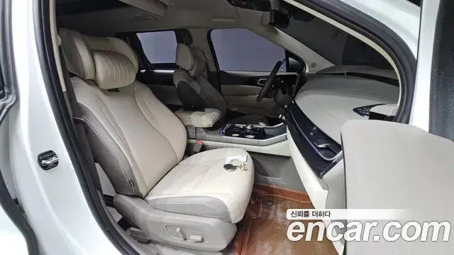 Kia Carnival 2025 — ფოტო 14/37