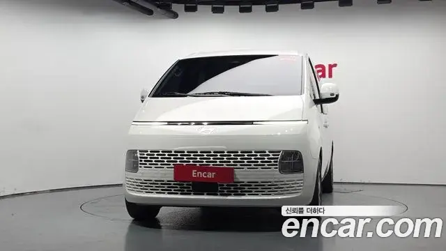Hyundai Staria 2024 — Фото 3/20