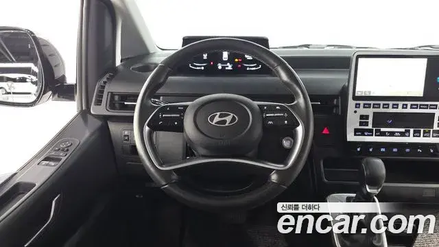 Hyundai Staria 2024 — Фото 13/20