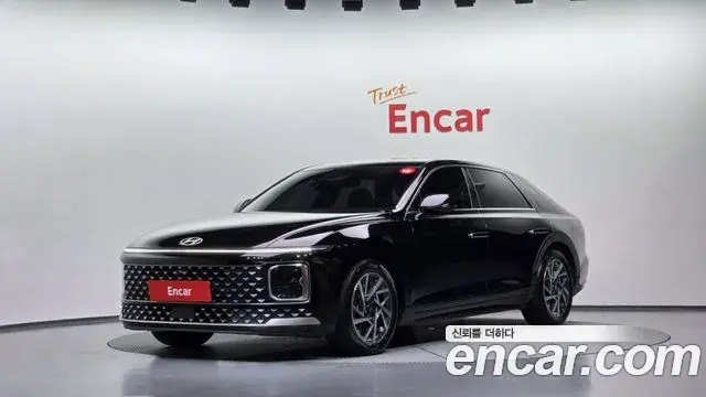 Hyundai Grandeur 2023 — Фото 1/20
