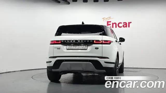 Land Rover Range Rover Evoque 2019 — Photo 12/30