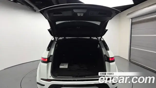 Land Rover Range Rover Evoque 2019 — Photo 1/30