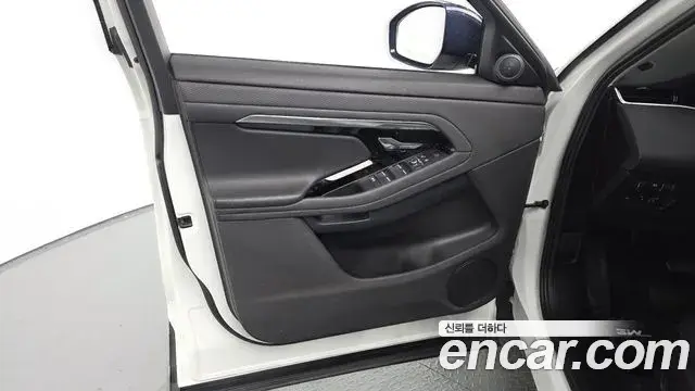 Land Rover Range Rover Evoque 2019 — Photo 11/30