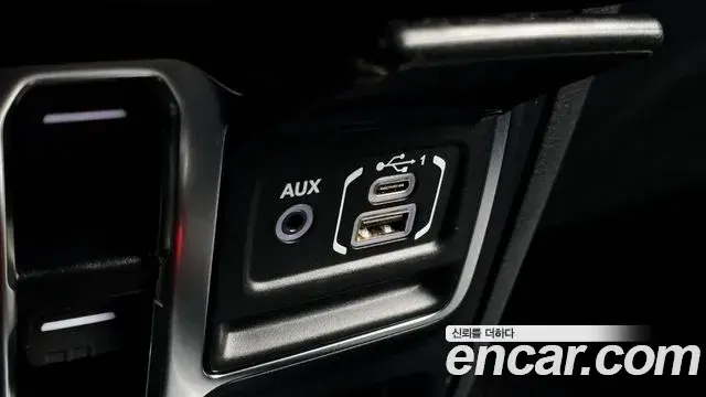 Jeep Wrangler 2024 — Фото 14/20