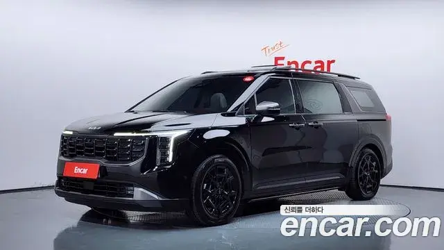 Kia Carnival 2024 — Фото 1/20