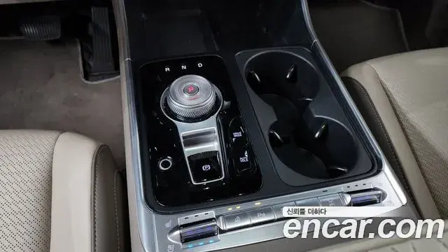 Kia Carnival 2024 — Фото 8/20